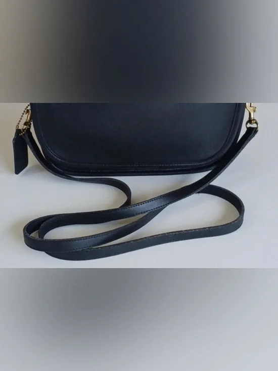 Coach 9937 Vintage Ritchie Bag 1993 (Black) - EUC - Picture 10 of 10